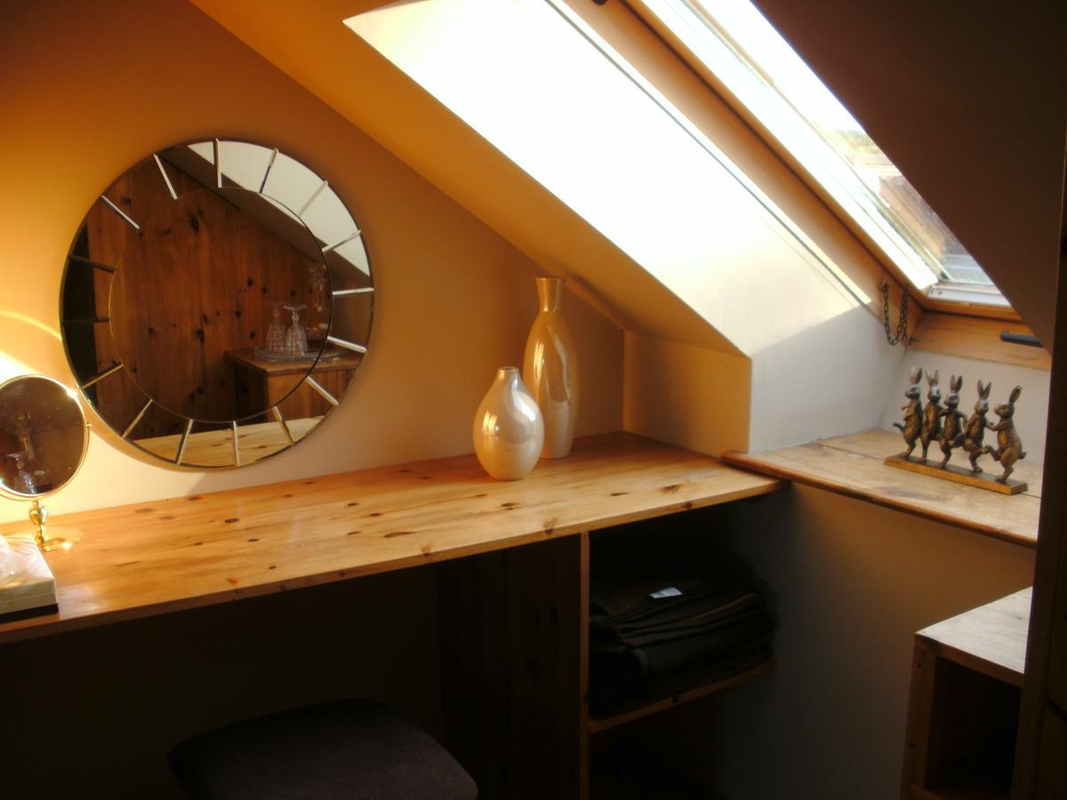 Bed and Breakfast Beudy Bach Cross Hands Екстер'єр фото