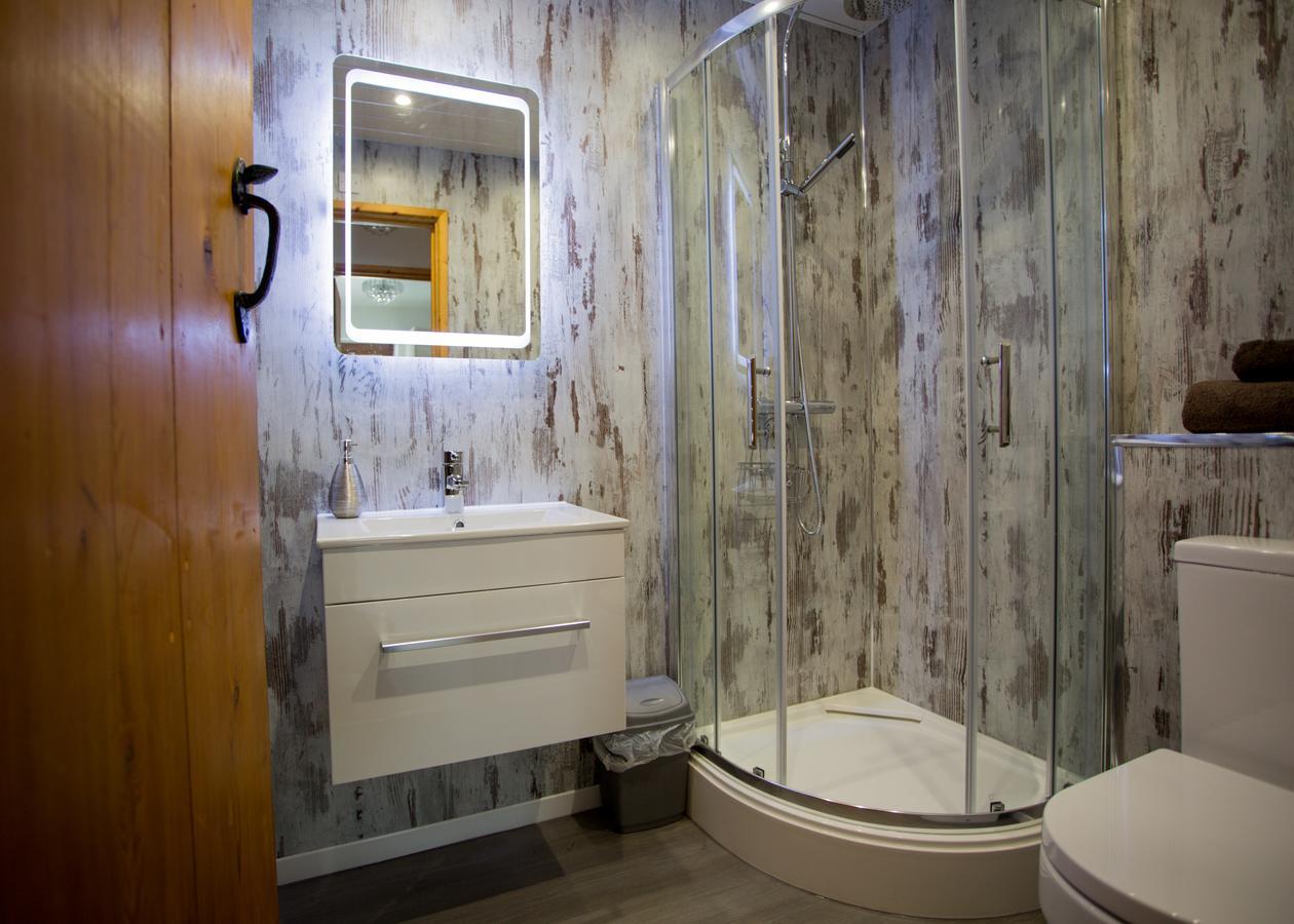 Bed and Breakfast Beudy Bach Cross Hands Екстер'єр фото